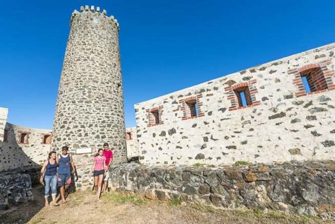 Would you like to visit the overseas French territory of New Caledonia?