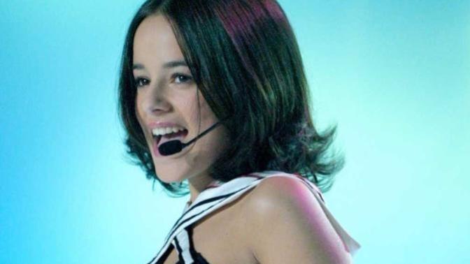 Is Alizee the best-looking singer who ever lived?