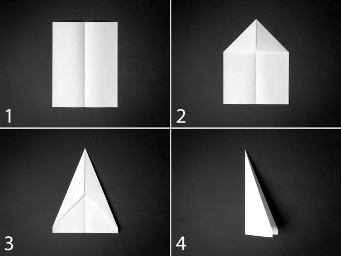 What's your go-to way to close a chip bag? Are you a crumpler or a folder?