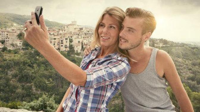 Guys, do you find older women attractive?