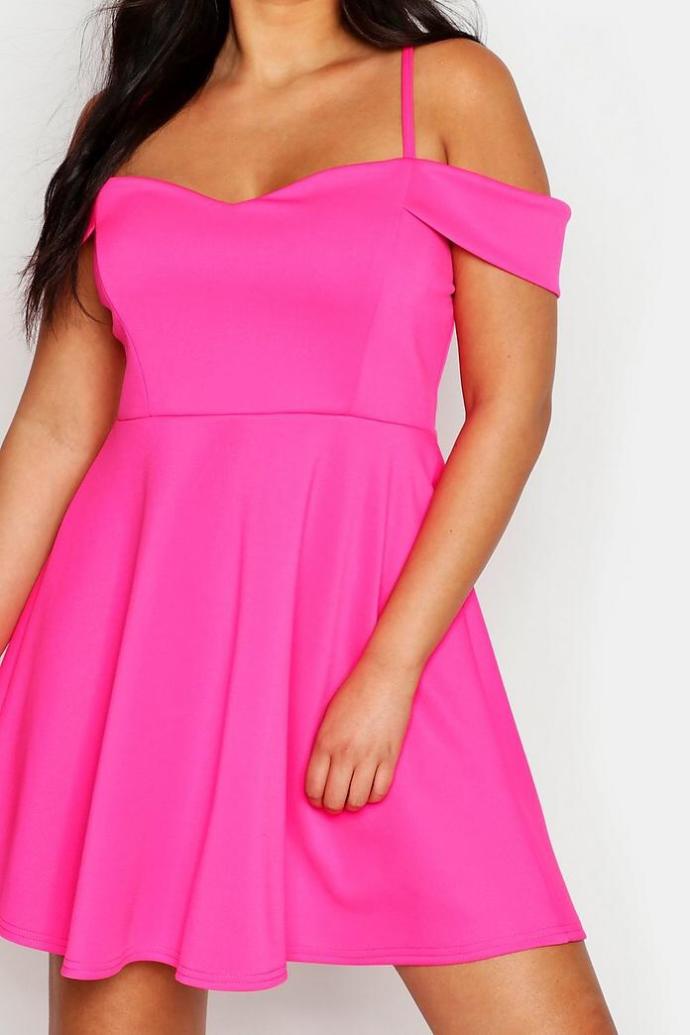 Which colour dress looks better?