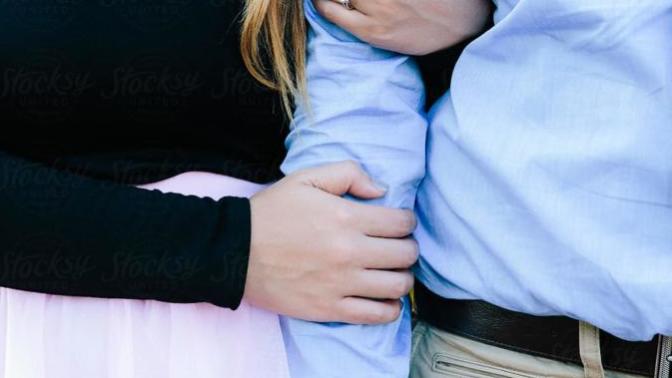Is there something about arms that women love to grab them?