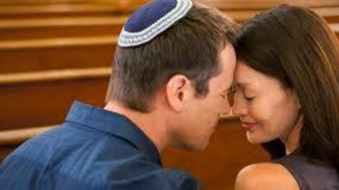 Are there any Jewish members on gag?