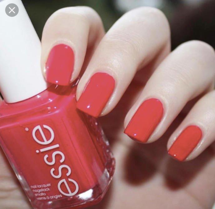 Which color should I paint my nails?