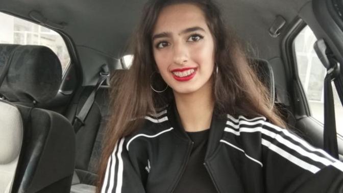 I wear too much makeup for a date?