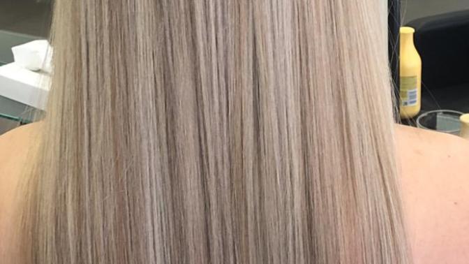 Is platinum blonde hair attractive?