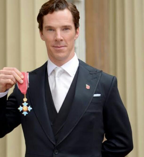 Do you think Benedict Cumberbatch is handsome or good looking?