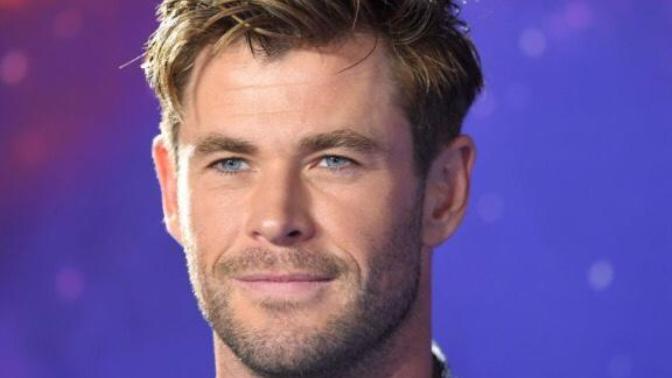 Who’s The Best Looking Chris? Pine Vs Evans Vs Hemsworth?