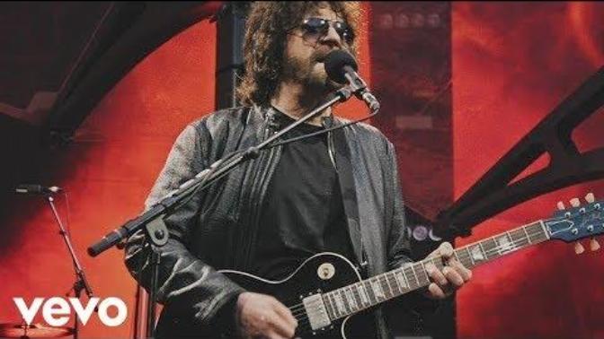 I'm going to an ELO concert tonight! What's your favorite ELO song?