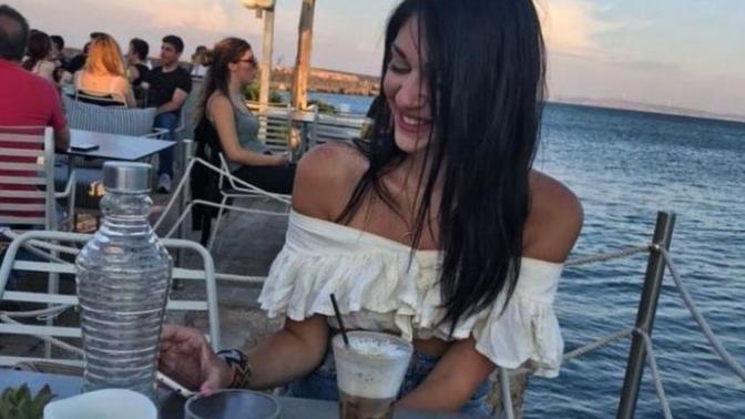 When Going Out To Eat Do You Like To Sit Inside or Outside?