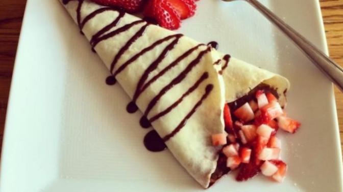 Which would you like to eat more? Pancakes or crepes?