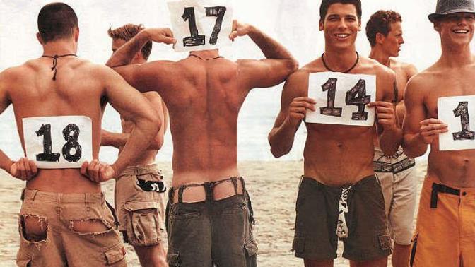 Who focuses on MINOR details more, when determining whether someone is attractive or not-- guys or girls?