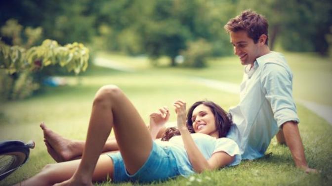 What should be the best way to ask a guy out on a date?