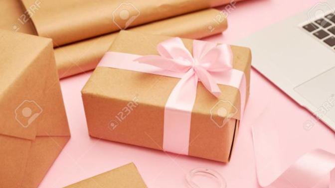 Would you like it if your girlfriend gives you a selfmade gift?