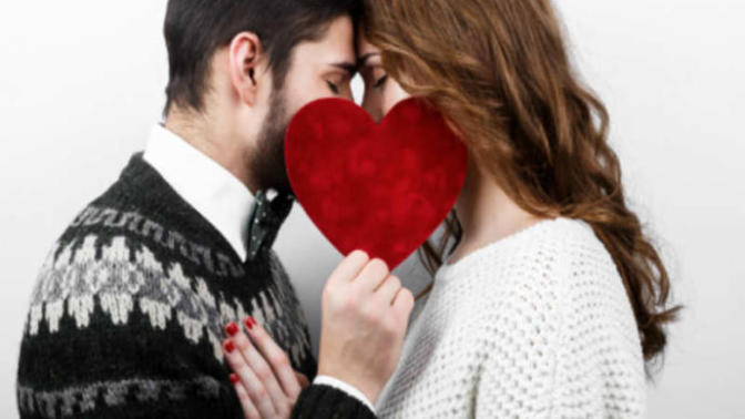 Who is the most romantic? Men or women?