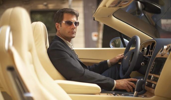 Girls, would you rather Marry a traveler or a millionaire?