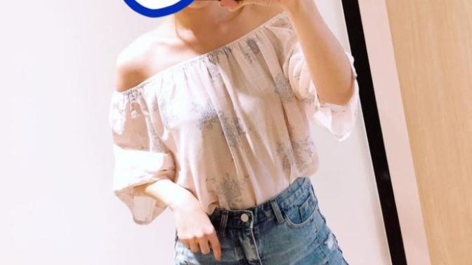 College friends reunion party outfit?