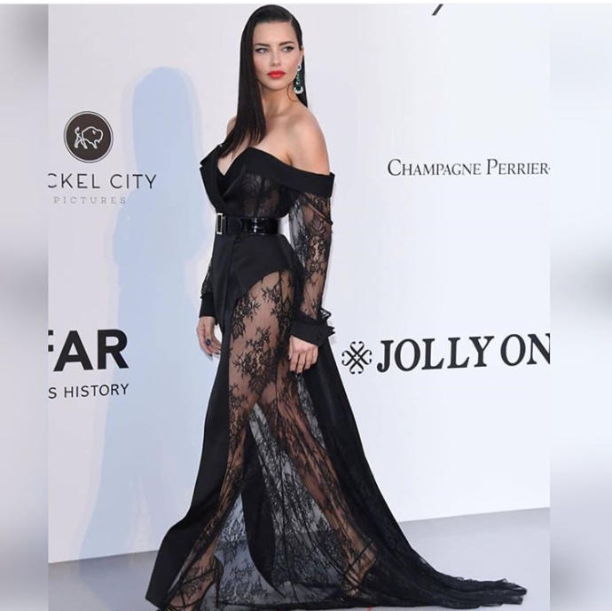 Who is more attractive? Kim Kardashian or Adriana Lima? 