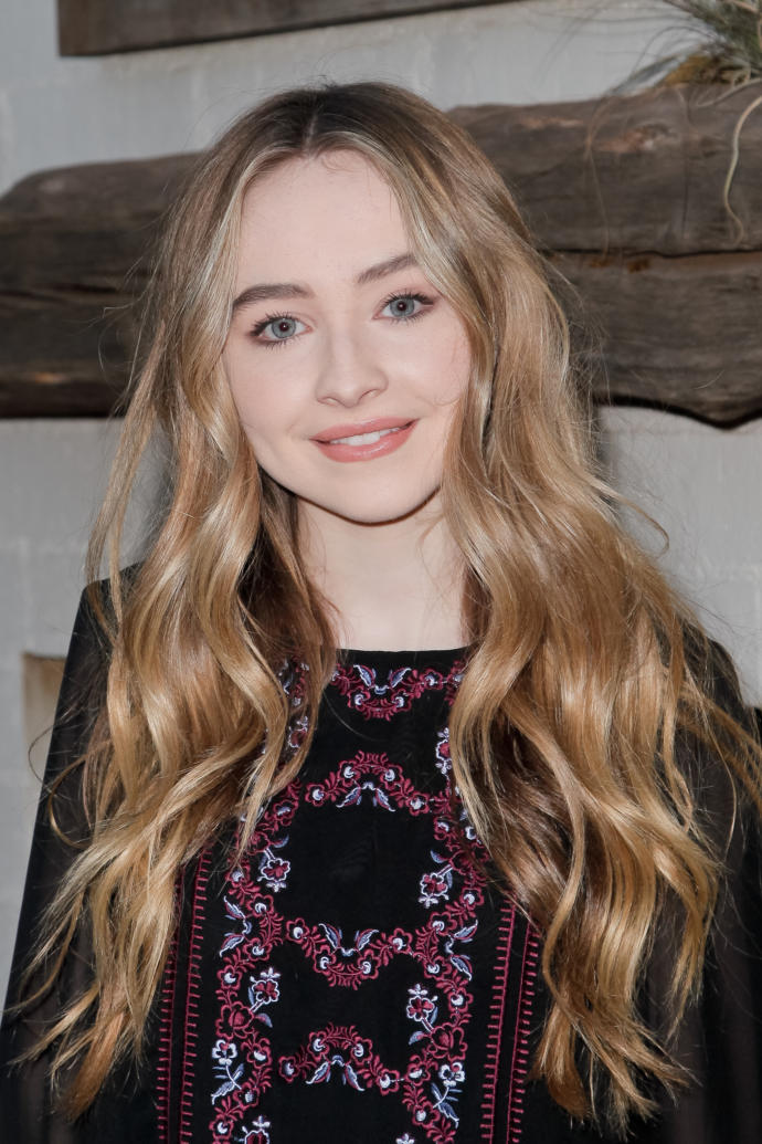 Do you think Sabrina Carpenter is pretty?