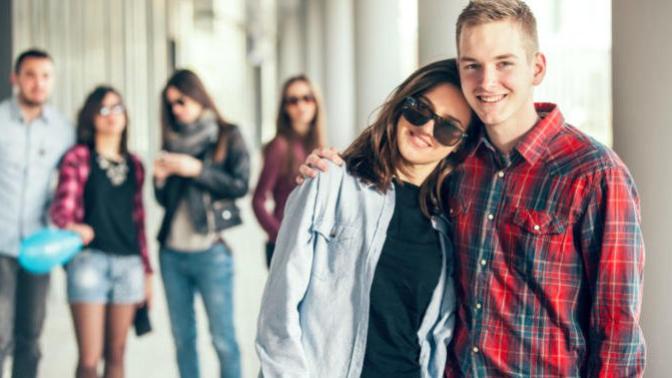Do you believe men and women can stay just friends?