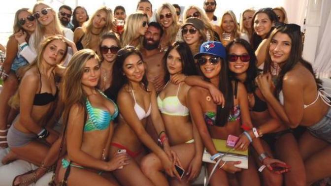 How does Dan Bilzerian get so many girls?