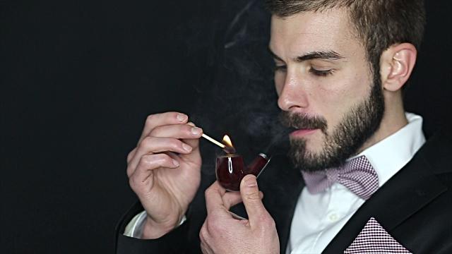 Would you date someone who smokes pipes and cigars for medical reasons?