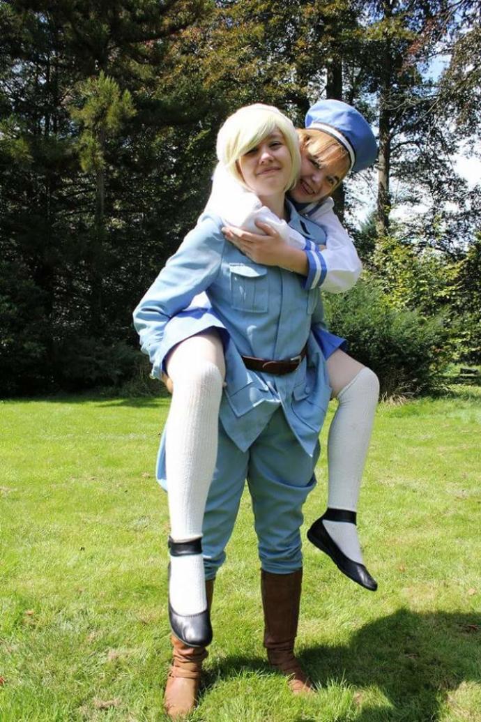 Girls, I'm a short skinny guy, 5'3 and 100 lbs, Can you carry me like a baby?