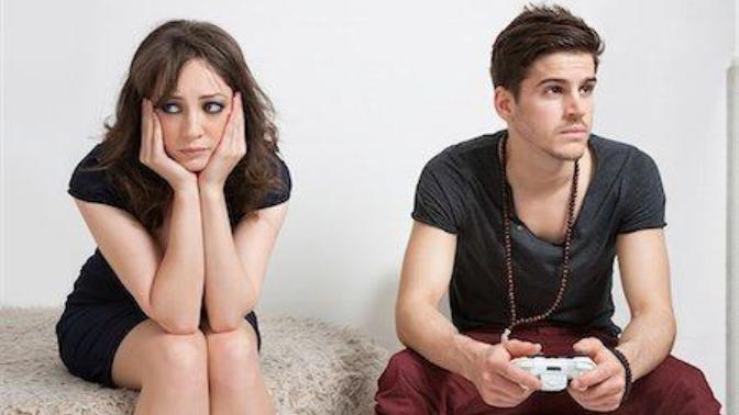 What makes a woman lose interest in a man?
