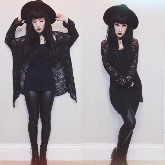 What do I wear to the Marilyn Manson concert (I want to look and feel like a princess)?