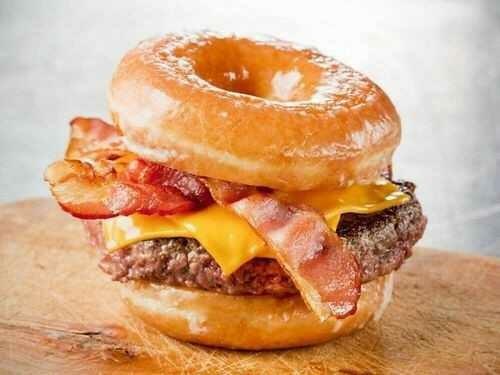 Would/have you eat (en) a donut burger?