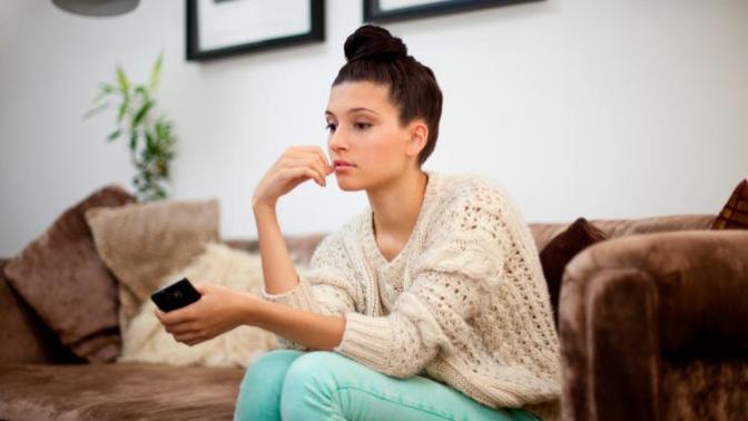 How long after a first date should you wait for a text?