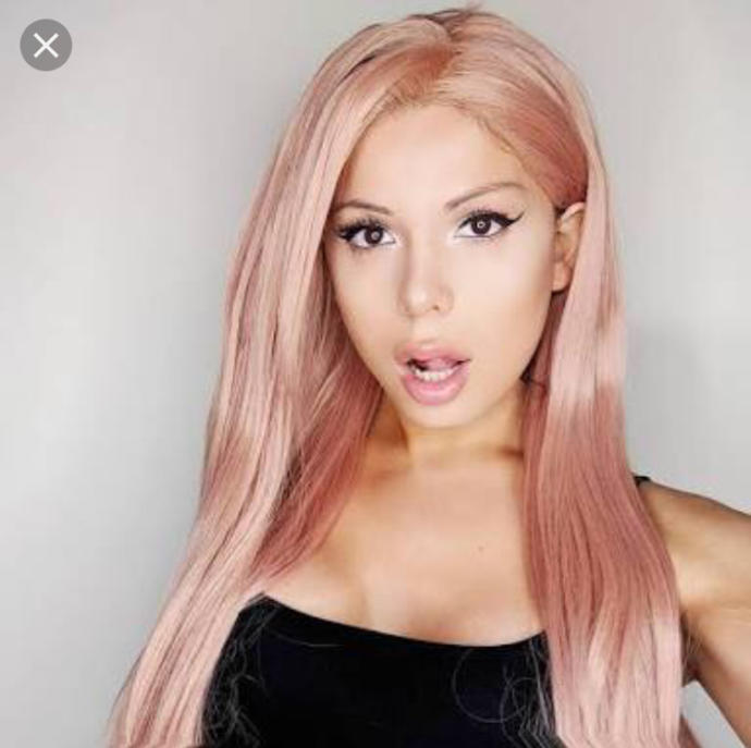 On a scale from 1-10 how much do you think straight guys would consider dating Blaire White?