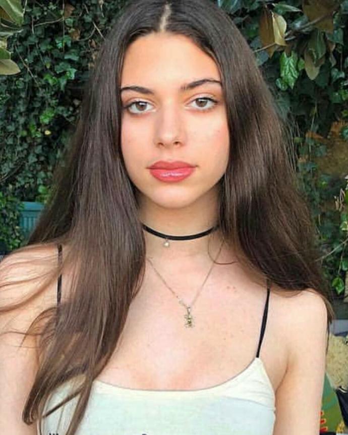 Which super cool girl is more beautiful?