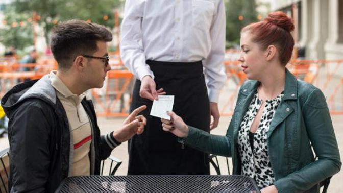 How do you deal with the awkwardness of paying on a date?
