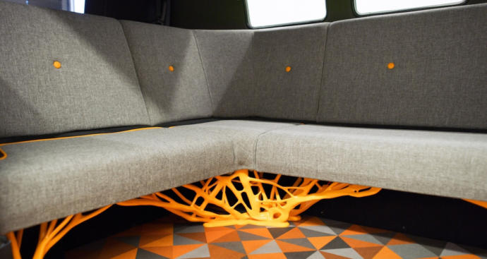Doesn't this seat base somehow remind you of scary Freddy Krueger? To me, it does.