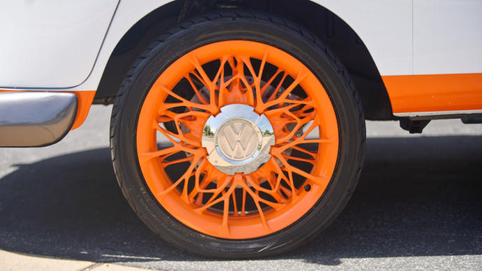This wheel design looks like something that even my grandma's grandma would decorate their porch with. 