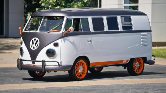 Do you think this VW Microbus is pretty or hideous?