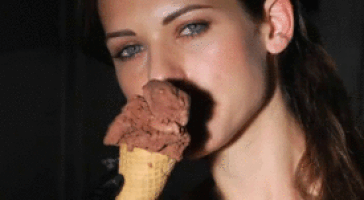 Guys, what foods do you like to see girls eating?