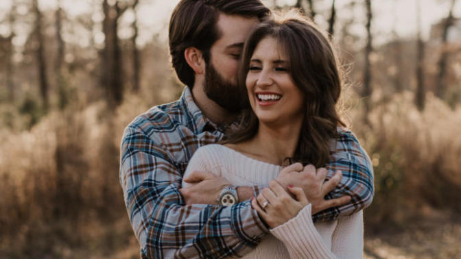 Hugs or kisses? What do you prefer more?
