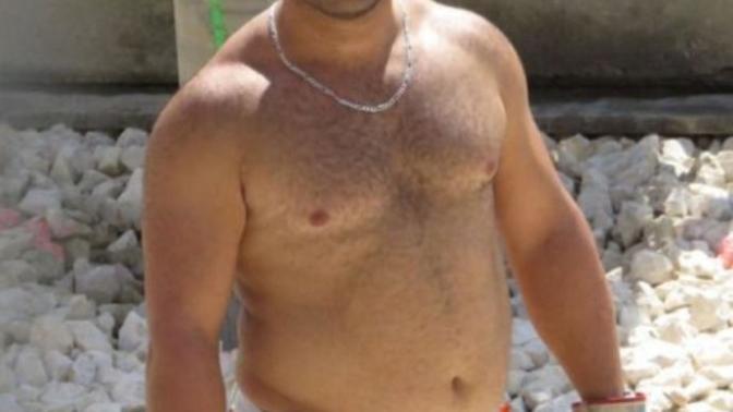 Girls, do you prefer dad bod or skinny guys?