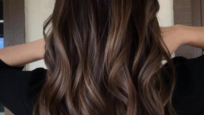 Do you prefer straight hair or wavy hair?