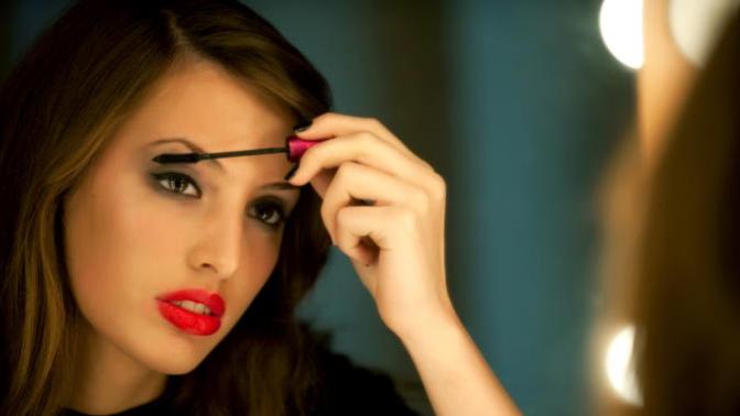 Is There Such A Thing as Makeup Addiction?