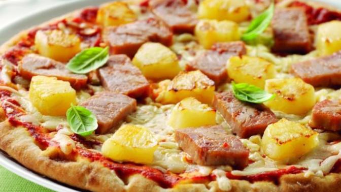 Does pineapple belong with pizza?