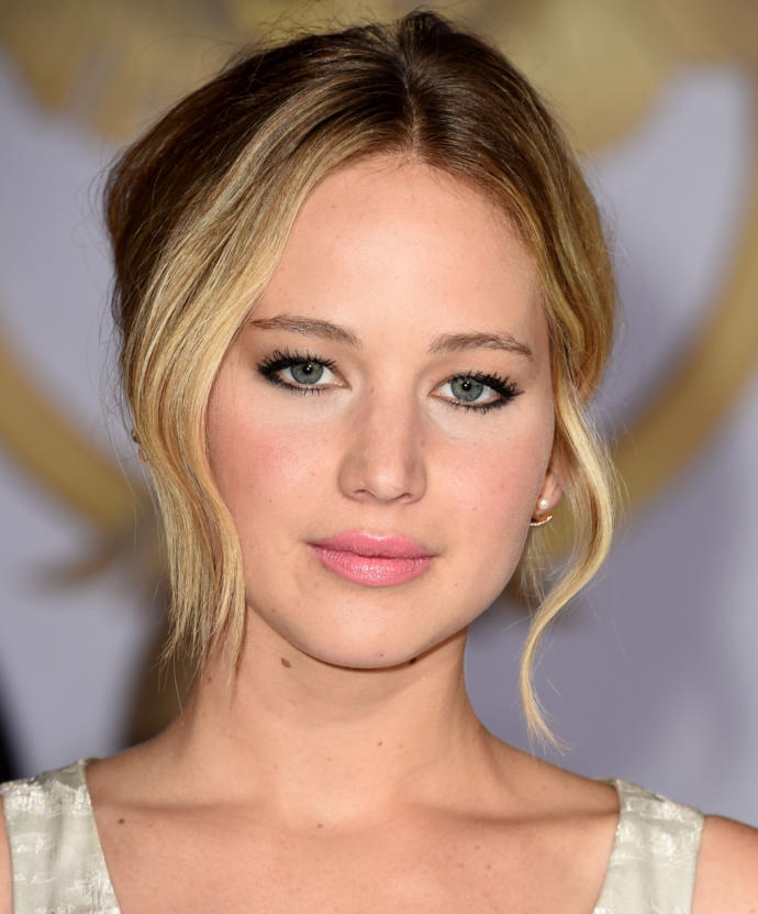 Hooded eyes