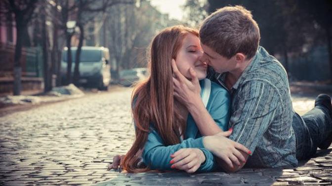 What is your idea of the perfect first kiss?