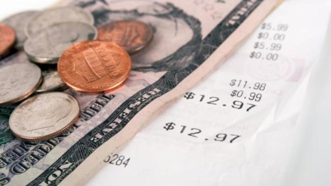 Is it okay not to tip your server?