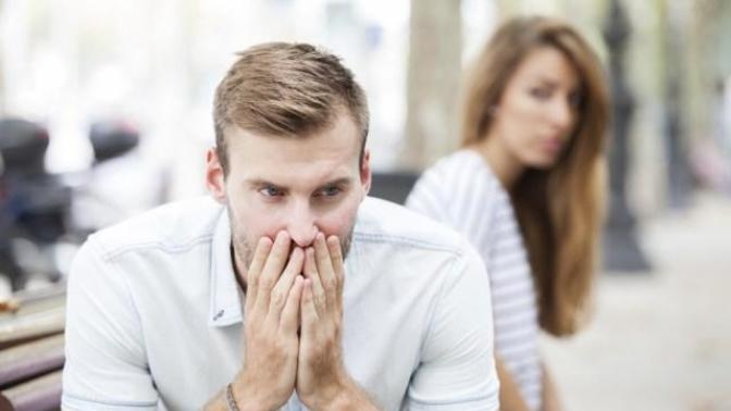 Guys, what are some signs that you’re no longer interested in a long term girlfriend?