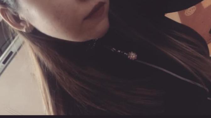 How old do I look with/without makeup?