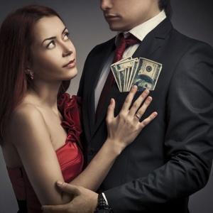 Are men expected to have more money than women in a relationship?