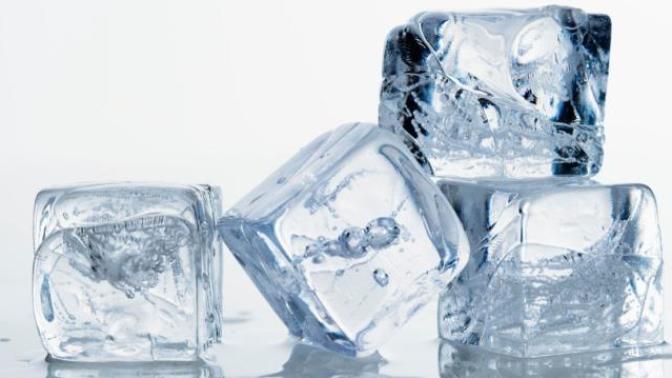 Do your prefer your ice cubed or crushed when filling up your drink?